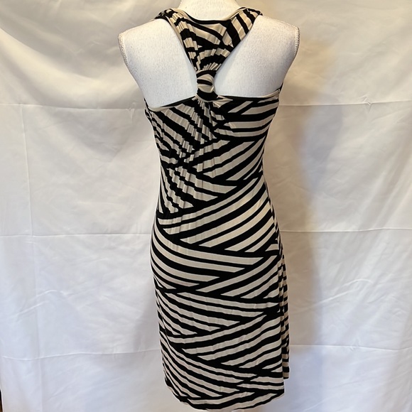 Calvin Klein dress - Picture 4 of 6